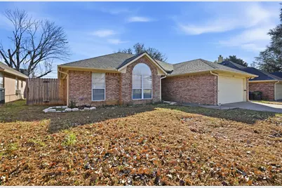 1025 Matthew Street, Burleson, TX 76028 - Photo 2
