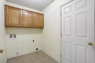 1025 Matthew St, Burleson, TX 76028 - Photo 6