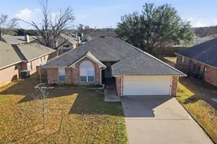 1025 Matthew St, Burleson, TX 76028 - Photo 28