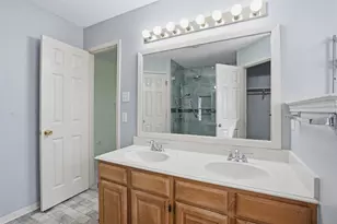 1025 Matthew St, Burleson, TX 76028 - Photo 14