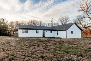 103 Main St, Windom, TX 75492 - Photo 26