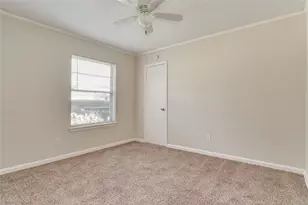 1310 Willowbrook St, Lancaster, TX 75134 - Photo 22