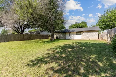 1310 Willowbrook Street, Lancaster, TX 75134 - Photo 6
