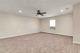 1310 Willowbrook St, Lancaster, TX 75134 - Photo 14