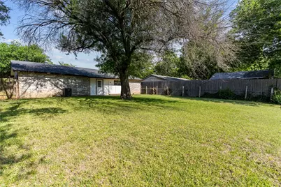 1310 Willowbrook Street, Lancaster, TX 75134 - Photo 4