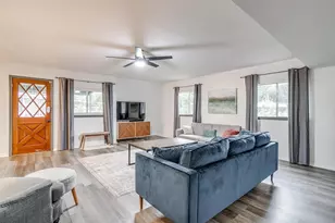 4306 Elmwood Ct, Granbury, TX 76049 - Photo 4