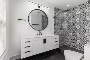 9929 Gooding Dr, Dallas, TX 75220 - Photo 10