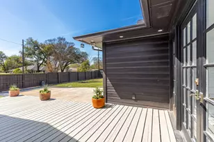 9929 Gooding Dr, Dallas, TX 75220 - Photo 16