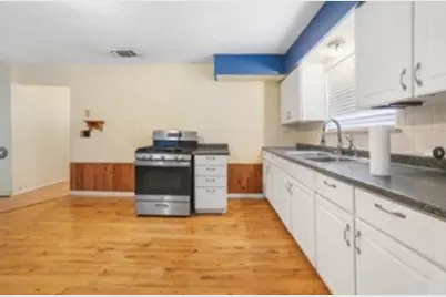 2221 Varsity Drive, Grand Prairie, TX 75051 - Photo 8