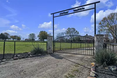 3017 Sylvan Valley Drive, Weatherford, TX 76087 - Photo 2