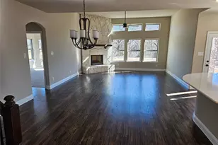 128 Red Fox Trl, Godley, TX 76044 - Photo 8