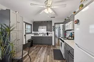 4945 Gilbert Dr, Fort Worth, TX 76116 - Photo 6