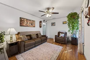 4945 Gilbert Dr, Fort Worth, TX 76116 - Photo 10