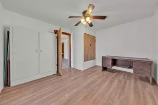 5920 Walnut Creek Dr, Granbury, TX 76049 - Photo 12