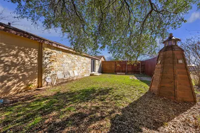 5920 Walnut Creek Drive, Granbury, TX 76049 - Photo 24