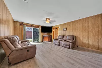 5920 Walnut Creek Drive, Granbury, TX 76049 - Photo 16