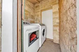 5920 Walnut Creek Dr, Granbury, TX 76049 - Photo 22