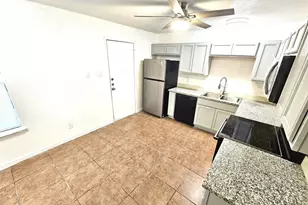 724 Bluebonnet Dr, Keller, TX 76248 - Photo 2