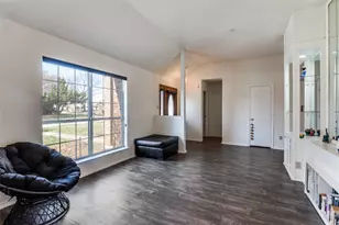 3904 Virginia Pine Dr, Carrollton, TX 75007 - Photo 6