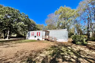 304 Wildwind St, Gun Barrel City, TX 75156 - Photo 14