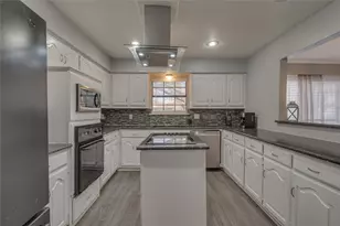 521 Crane Cir, DeSoto, TX 75115 - Photo 12