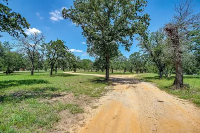 410 Wild Hill Oak Drive, Springtown, TX 76082 - Photo 14