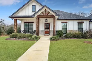 405 Ridgeview Rd, Sherman, TX 75092 - Photo 1