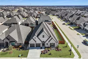 3300 Honey Suckle Ln, Little Elm, TX 75068 - Photo 2