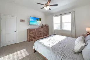 3223 Hunters Gln Dr, Aubrey, TX 76227 - Photo 22