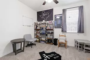 3223 Hunters Gln Dr, Aubrey, TX 76227 - Photo 24