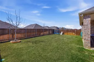 3223 Hunters Gln Dr, Aubrey, TX 76227 - Photo 38