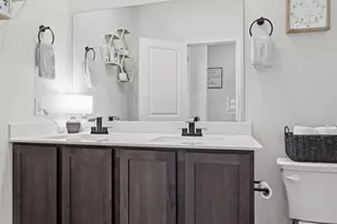 3223 Hunters Gln Dr, Aubrey, TX 76227 - Photo 20