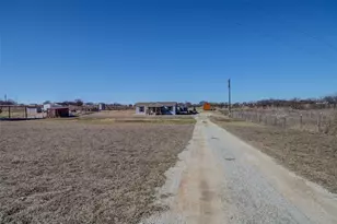 1420 Co Rd 4522, Decatur, TX 76234 - Photo 4