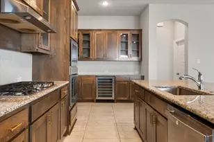 2900 Blf Crk Dr, Mansfield, TX 76063 - Photo 12