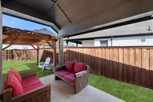 2900 Blf Crk Dr, Mansfield, TX 76063 - Photo 6