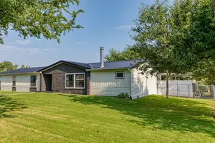 1228 Linville Ln, Weatherford, TX 76086 - Photo 2