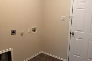 305 Woodridge Dr, Oak Point, TX 75068 - Photo 10