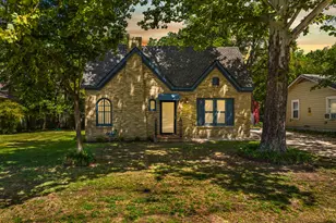 323 E Franklin St, Hillsboro, TX 76645 - Photo 1