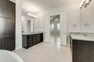 7935 Sarahville Dr, Dallas, TX 75252 - Photo 16