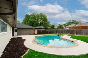 2310 Greenmeadow Dr, Carrollton, TX 75006 - Photo 26