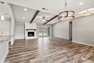 2310 Greenmeadow Dr, Carrollton, TX 75006 - Photo 12