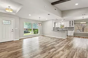 2310 Greenmeadow Dr, Carrollton, TX 75006 - Photo 8