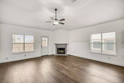 744 Oriole Drive, Saginaw, TX 76131 - Photo 18