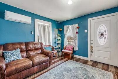 4755 Yancy Street, Dallas, TX 75216 - Photo 2