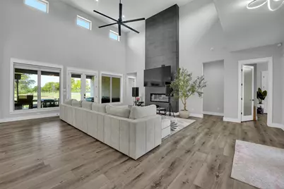 2203 Becky Lane, Cedar Hill, TX 75104 - Photo 2