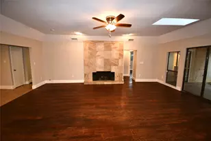 2366 Hill N Dale Dr, Irving, TX 75038 - Photo 6