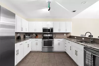 2416 Garden Park Court, Arlington, TX 76013 - Photo 10