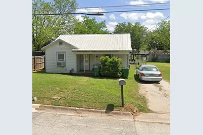1203 Jefferson Street, Bowie, TX 76230 - Photo 1