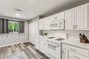 434 Jamestown Dr, Garland, TX 75043 - Photo 8