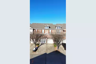 2743 Hyde Park Drive, Grand Prairie, TX 75050 - Photo 2